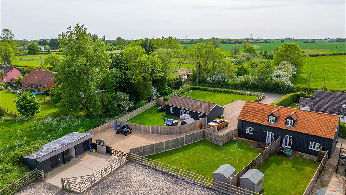 low farm holiday barns suffolk